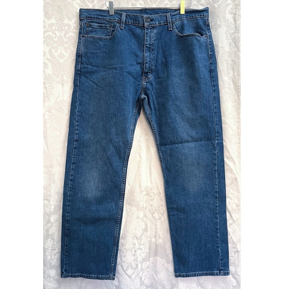 Levi’s Men’s 2 Pairs Of Jeans Size 40 X 30 GUC Straight Leg Medium Wash Denim - Picture 2 of 9